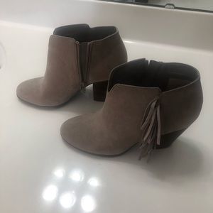 Carlos Santana Tempe fringe booties